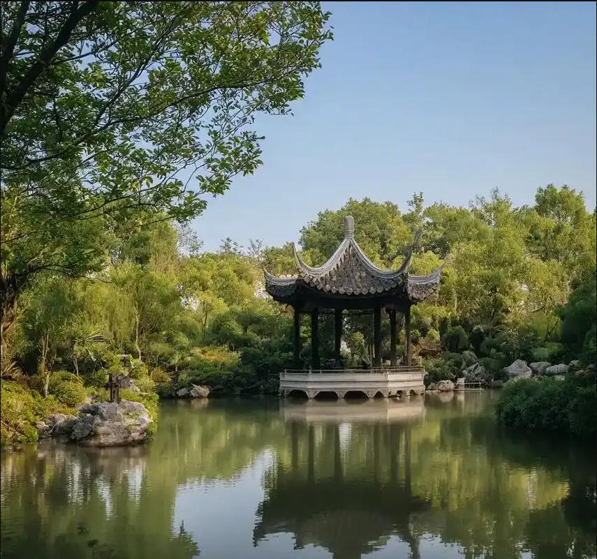 赤峰红山问旋餐饮有限公司